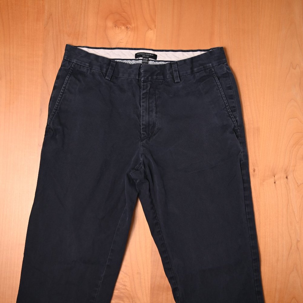 Banana Republic Cotton Aiden Slim Chinos True Navy - Men's Size 31x32
